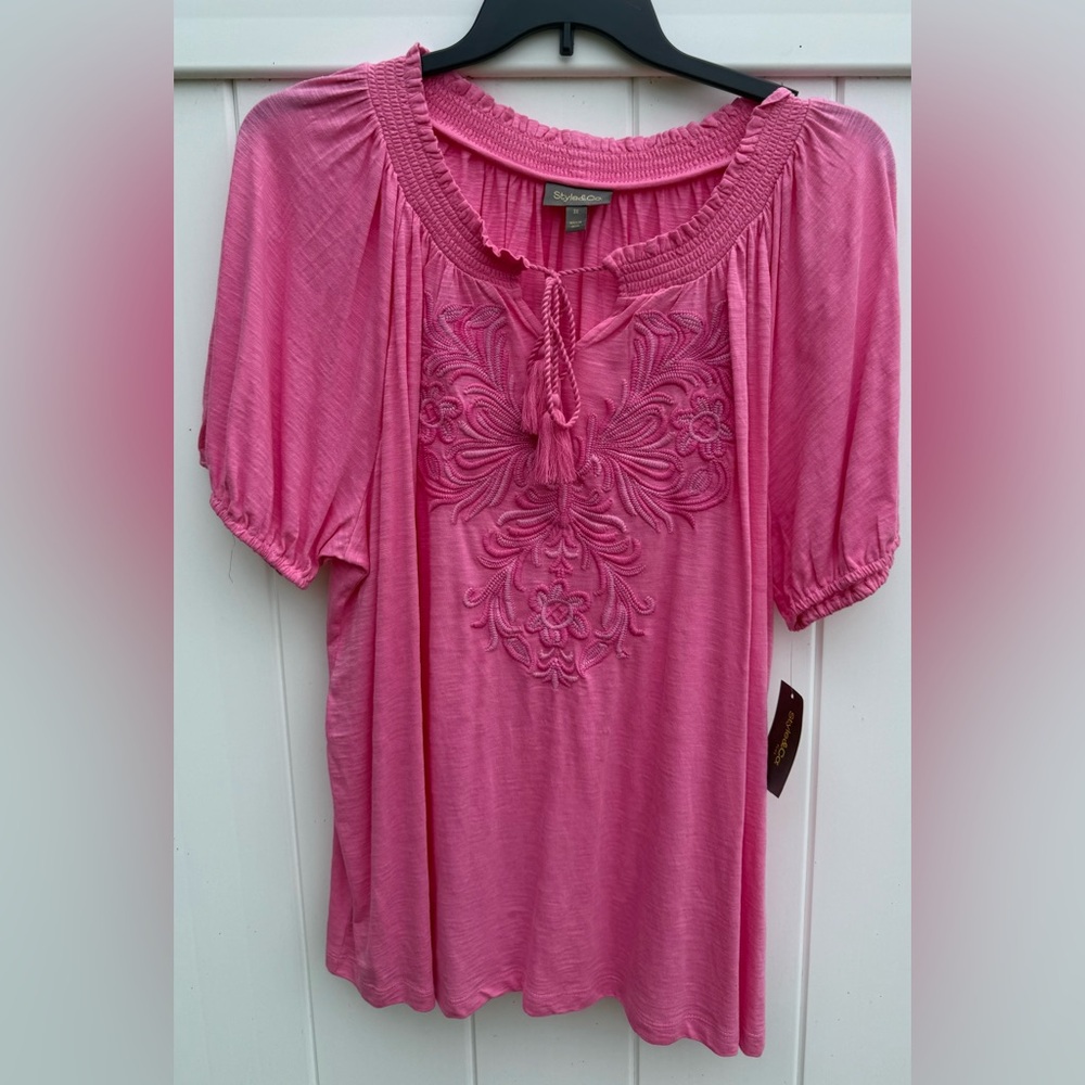 Style & Co Short Sleeve Top, Pink W/Embroidered Floral Pattern On Front.  3X NWT - Picture 6 of 6